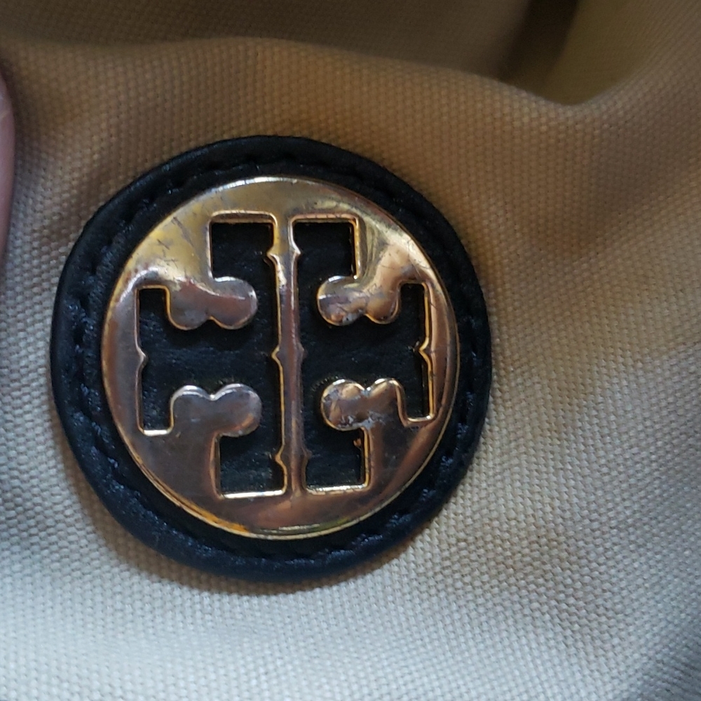 Tory Burch Amanda Black Leather Hobo - Picture 11 of 12